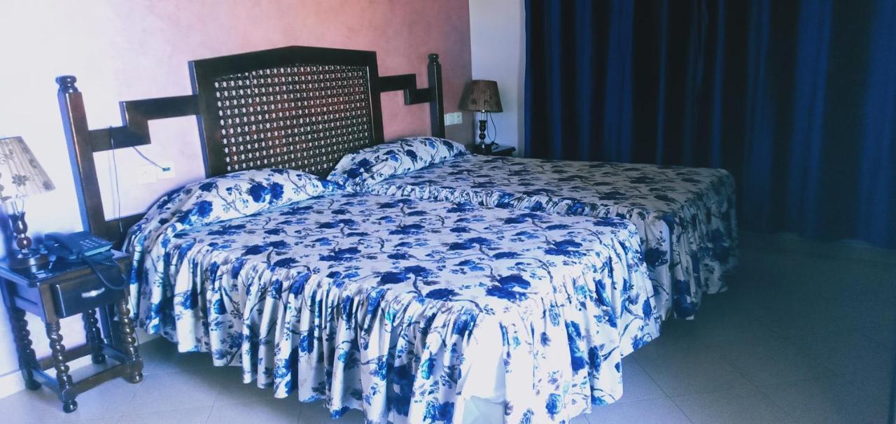Hotel Cote D'Or M'dik Luaran gambar